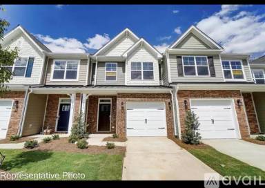 Main picture of 3935 Fadden St