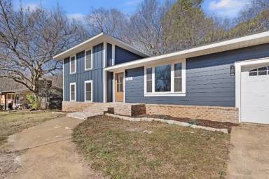 Main picture of 1007 Cardinal Ave