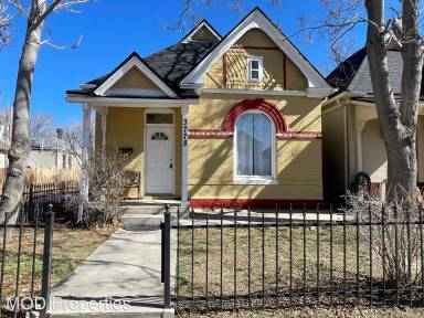 Main picture of 3778 N Franklin St