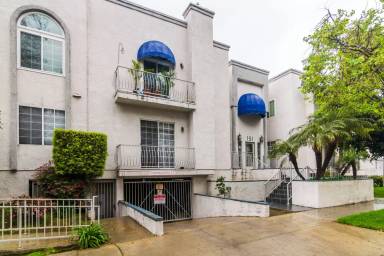 Main picture of 151 N Maple St