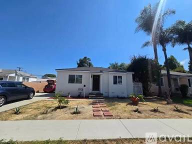 Main picture of 4042 W 167th St
