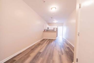 Main picture of 114 High St N