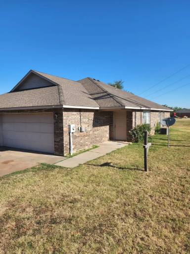 Main picture of 2722 W Oklahoma Ave