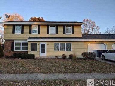 Main picture of 91 S Huron Dr