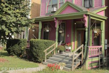 Main picture of 411 Franklin Ave