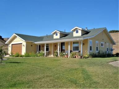 Main picture of 9030 Peppertree Ln