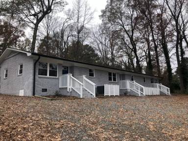 Main picture of 108 Oak Trl