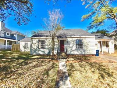 Main picture of 503 Angus Ave