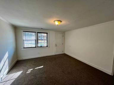 Main picture of 109 Burlington Dr