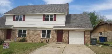 Main picture of 6611 E 73rd St