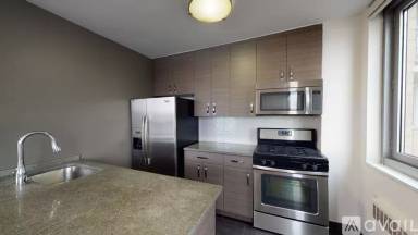 Main picture of 430 E 30th St