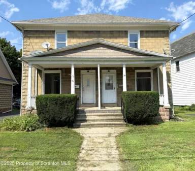 Main picture of 83 Tripp St