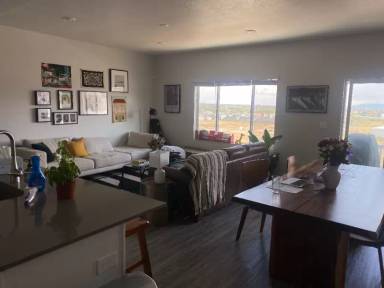 Main picture of 1122 W Starry Night Dr