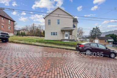 Main picture of 310 Juniper St