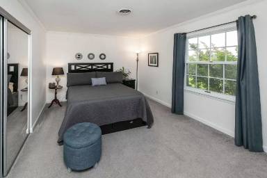 Main picture of 5267 Fountain Head Ln