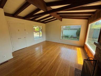 Main picture of 1924 Diamond Ct