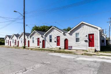 Main picture of State & Grubb Street