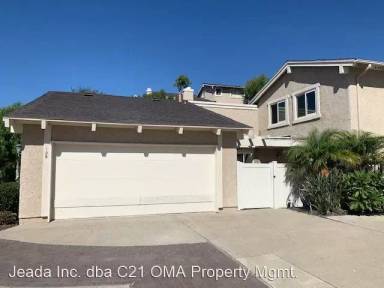 Main picture of 125 Calle Cuervo