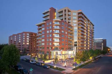 Main picture of The Seasons of Cherry Creek