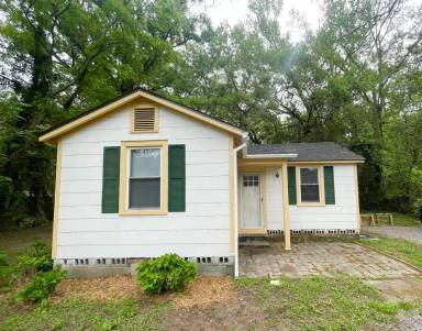 Main picture of 362 Woodland Shores Rd