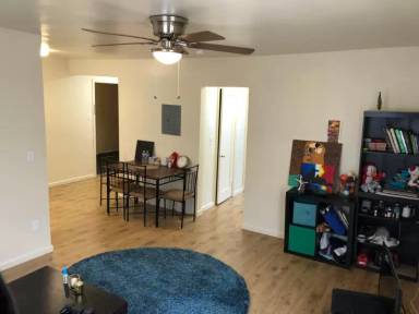 Main picture of 370 S Highland Ave