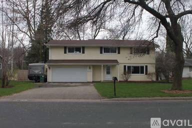 Main picture of 2409 Hayes Ct