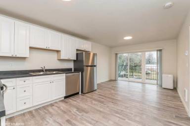 Main picture of 128 E Evergreen Dr