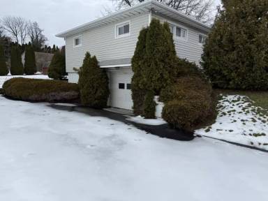 Main picture of 118 Hostetler Rd