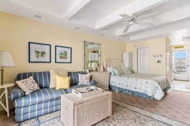 Main picture of 5 41st St