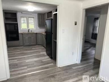 Main picture of 3364 Mathews Ln