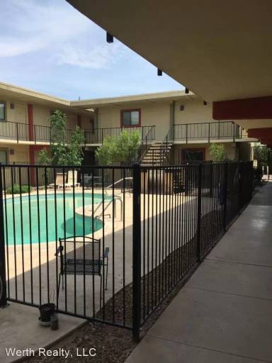 Main picture of 770 N Dodge Blvd