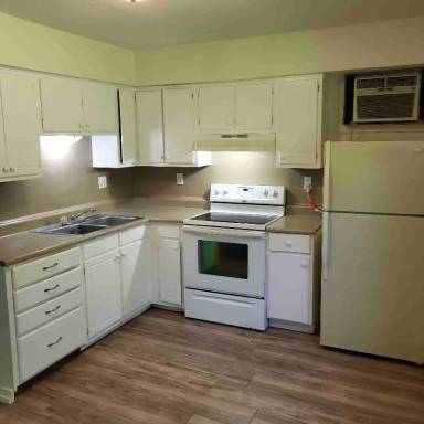 Main picture of 1003 Colonial Dr