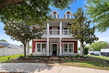 Main picture of 991 Providence Blvd