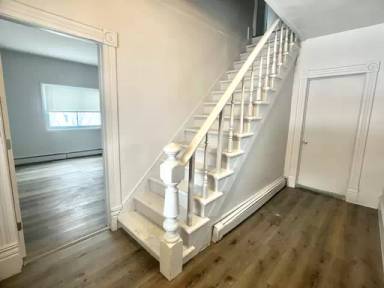 Main picture of 836 S Newton Ave