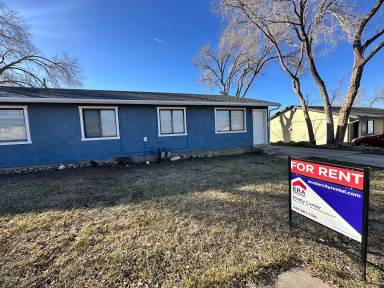 Main picture of 377 N Wood Cir