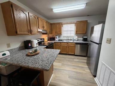 Main picture of 587 Baker Rd