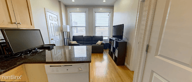 Main picture of 483 Beacon St