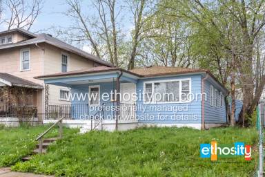 Main picture of 334 S Oakland Ave