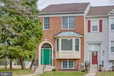 Main picture of 201 Saint Michaels Cir