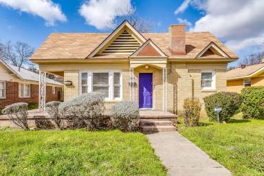 Main picture of 3204 Rogers Ave