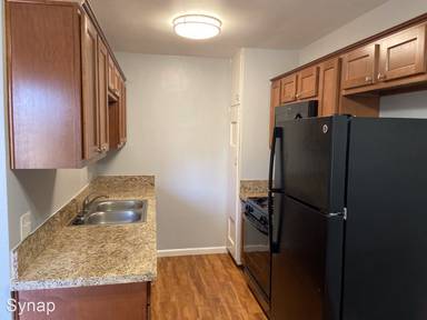 Main picture of 800 Emory St