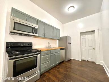 Main picture of 3632 Iowa Ave