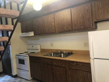 Main picture of 2487 Courtright Rd