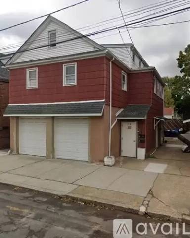 Main picture of 132 Heald St