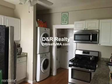 Main picture of 515 Medford St