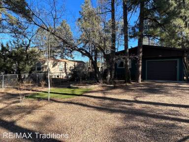 Main picture of 841 N 43rd Way