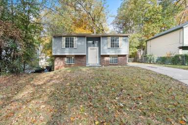 Main picture of 2116 Scarbrough Rd
