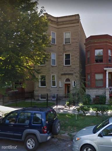 Main picture of 2261 W Giddings St