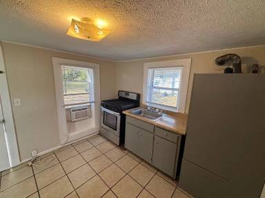Main picture of 118 13th Ave S