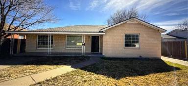 Main picture of 1409 SW 34th Ave